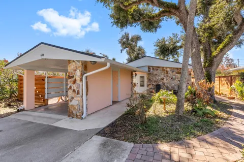 616 Dahlia Lane