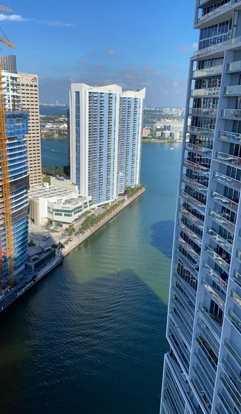 475 Brickell Avenue #4615