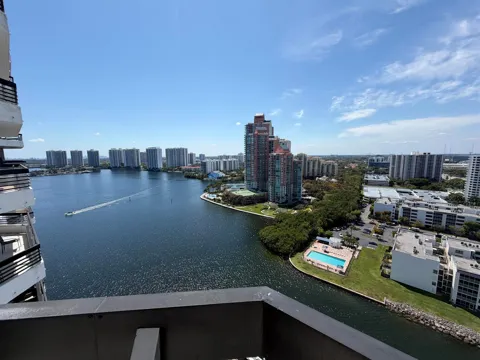 3530 Mystic Pointe Drive #2303