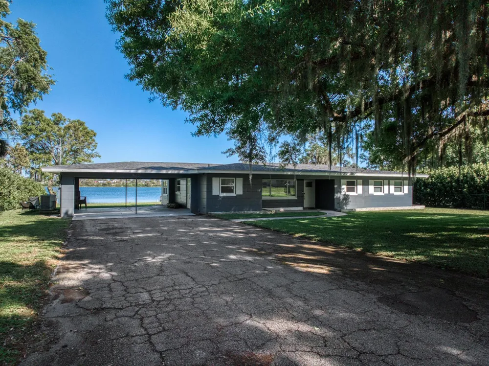 1622 W Dinner Lake Drive Sebring, FL 33870