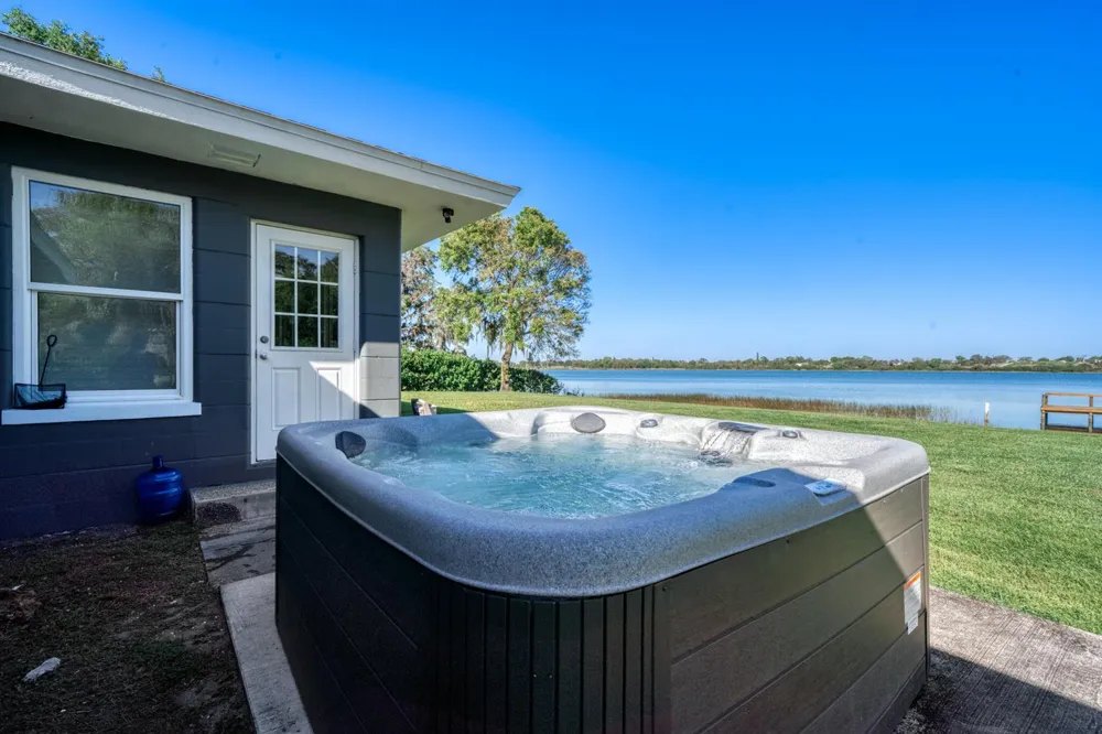 1622 W Dinner Lake Drive Sebring, FL 33870