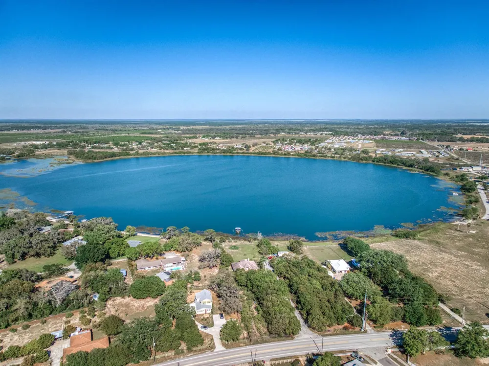 1622 W Dinner Lake Drive Sebring, FL 33870