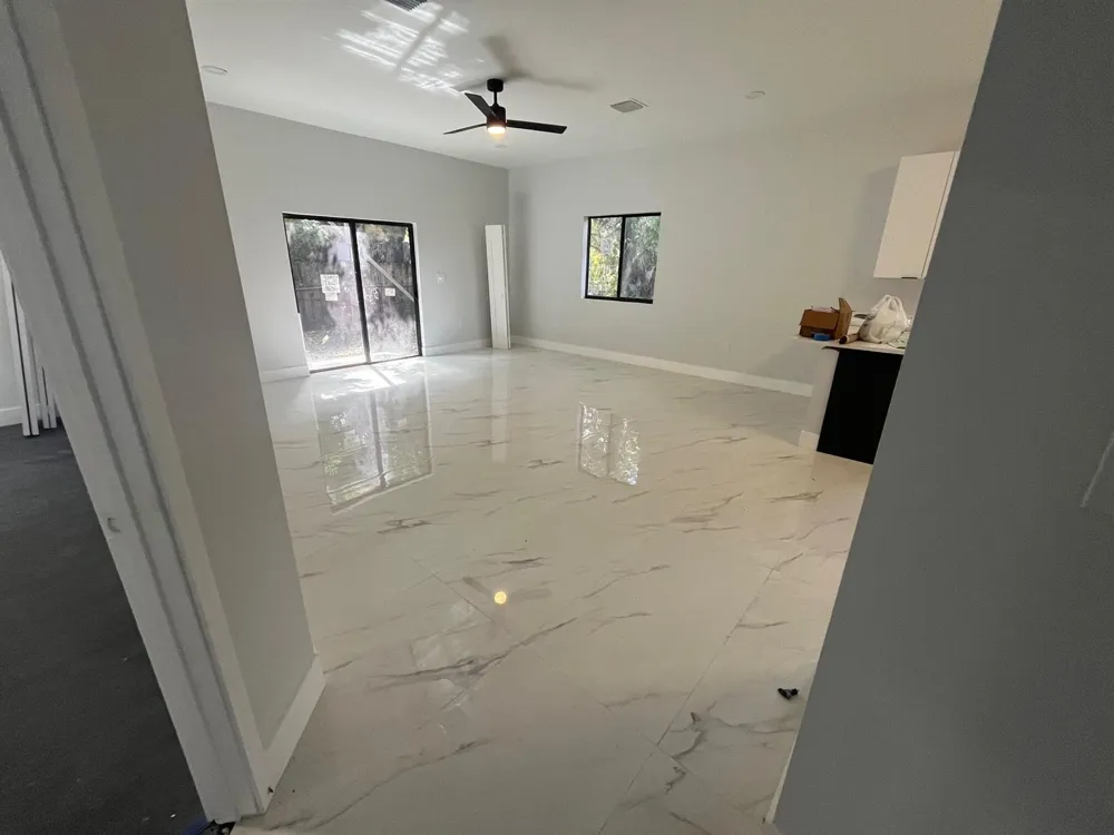 4117 NW 79th Avenue Coral Springs, FL 33065