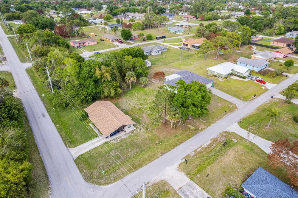 3804 Avenue M Fort Pierce, FL 34947