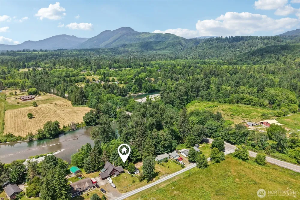 30526 237th Drive NE Arlington, WA 98223