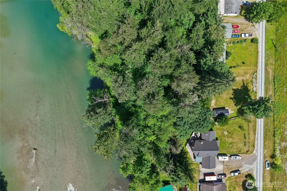 30526 237th Drive NE Arlington, WA 98223