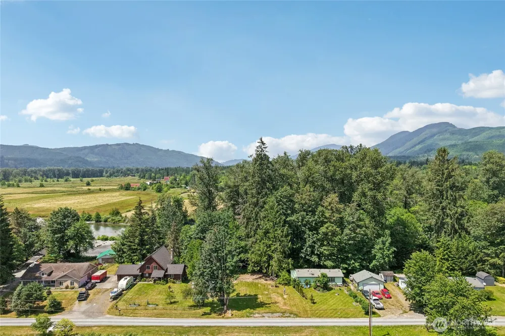 30526 237th Drive NE Arlington, WA 98223