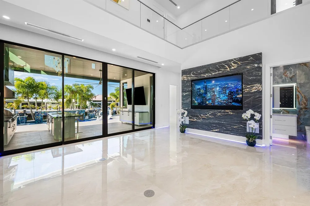 2650 NE 48th Court Lighthouse Point, FL 33064