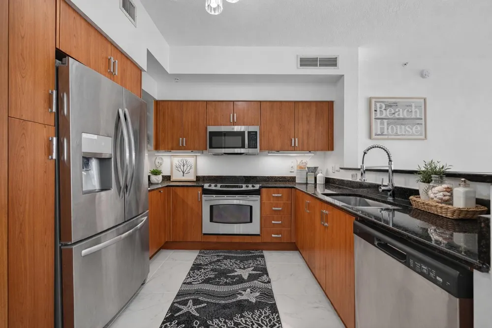 806 E Windward Way #403 Lantana, FL 33462
