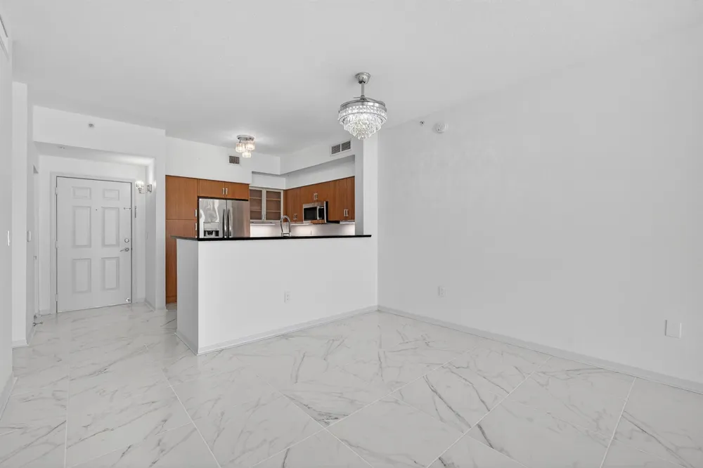 806 E Windward Way #403 Lantana, FL 33462