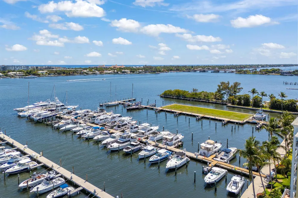 806 E Windward Way #403 Lantana, FL 33462