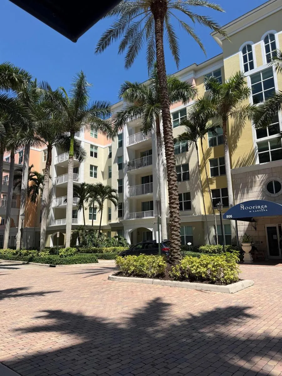 806 E Windward Way #403 Lantana, FL 33462