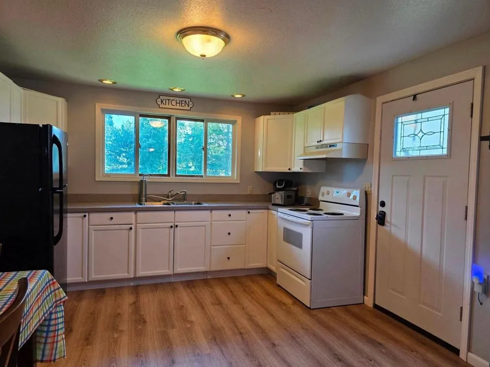 1417 E Weidman Road Isabella Township, MI 48878