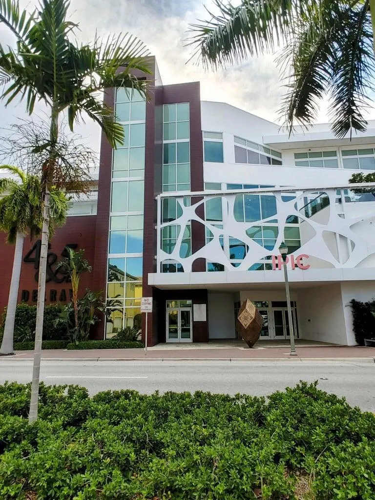 65 SE 5th Avenue Delray Beach, FL 33483