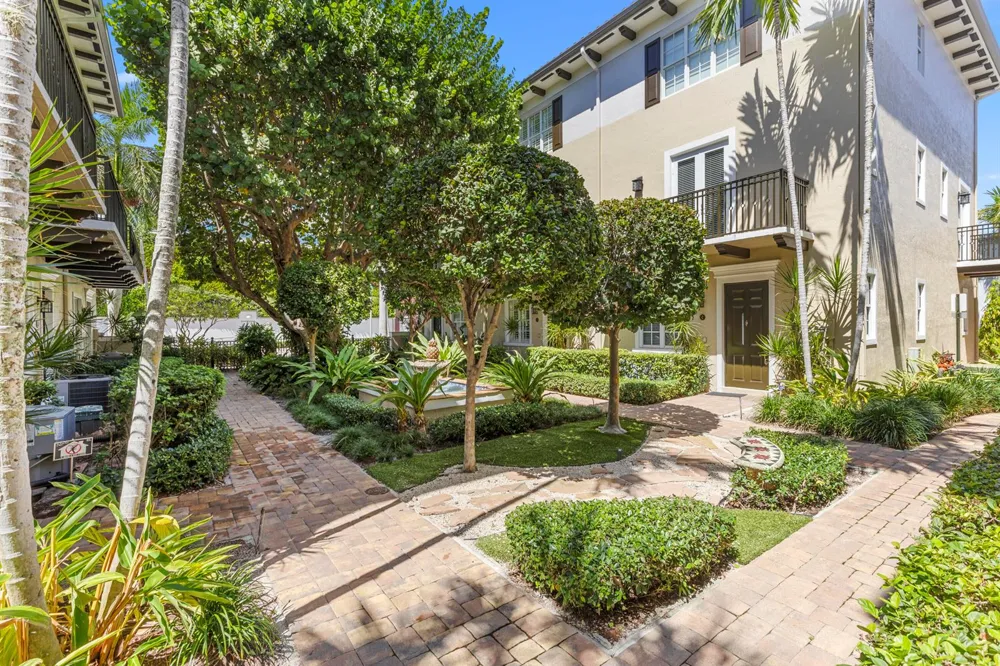 65 SE 5th Avenue Delray Beach, FL 33483