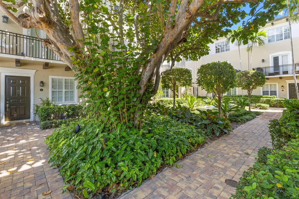65 SE 5th Avenue Delray Beach, FL 33483