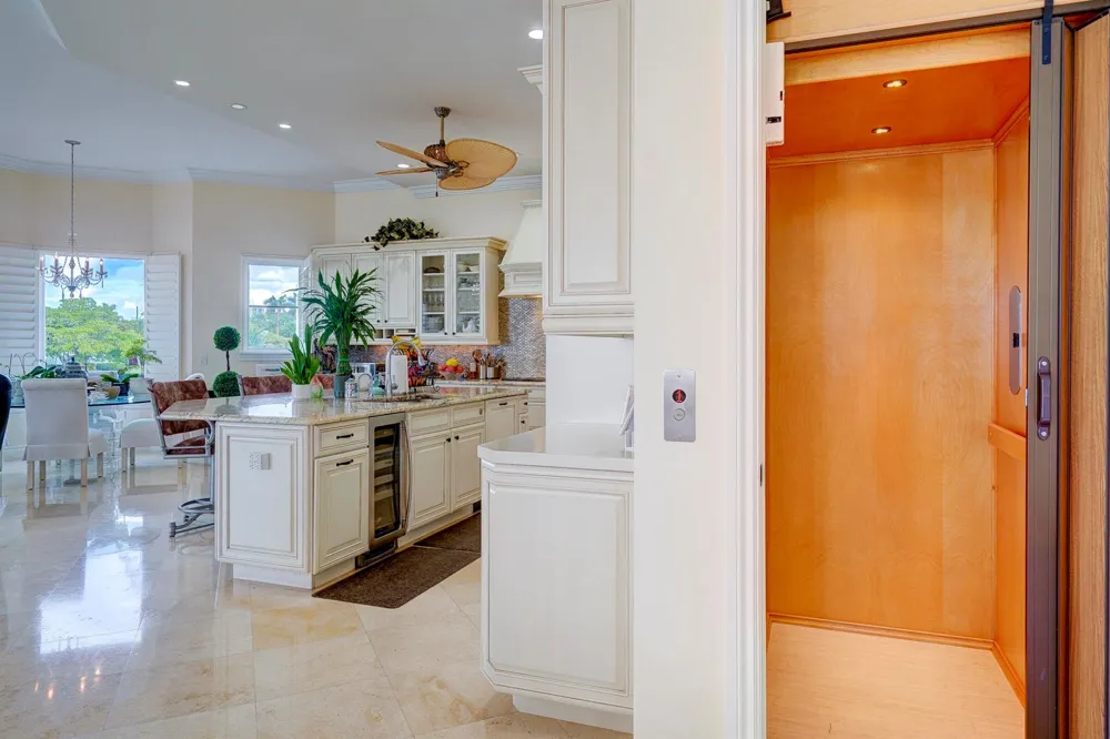 2775 Lake Drive Singer Island, FL 33404