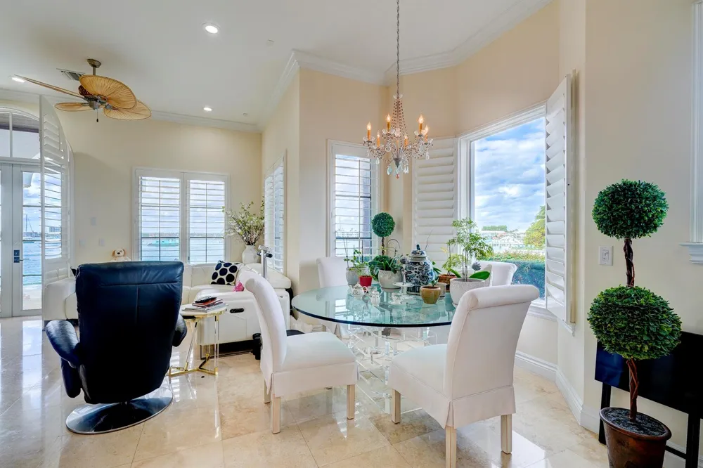 2775 Lake Drive Singer Island, FL 33404