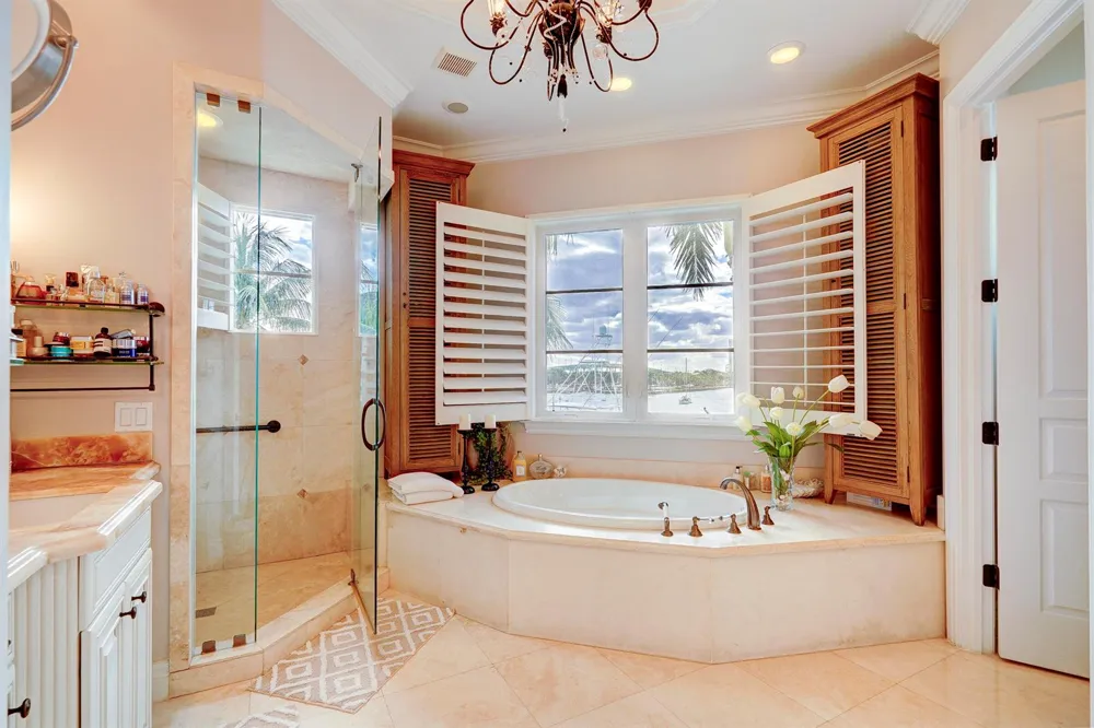 2775 Lake Drive Singer Island, FL 33404