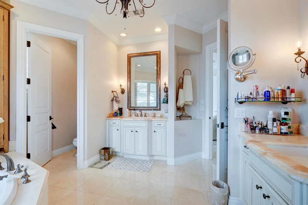 2775 Lake Drive Singer Island, FL 33404