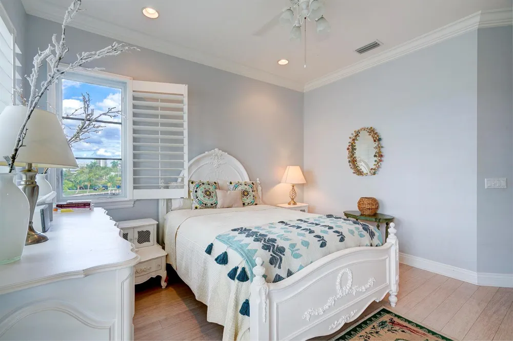 2775 Lake Drive Singer Island, FL 33404