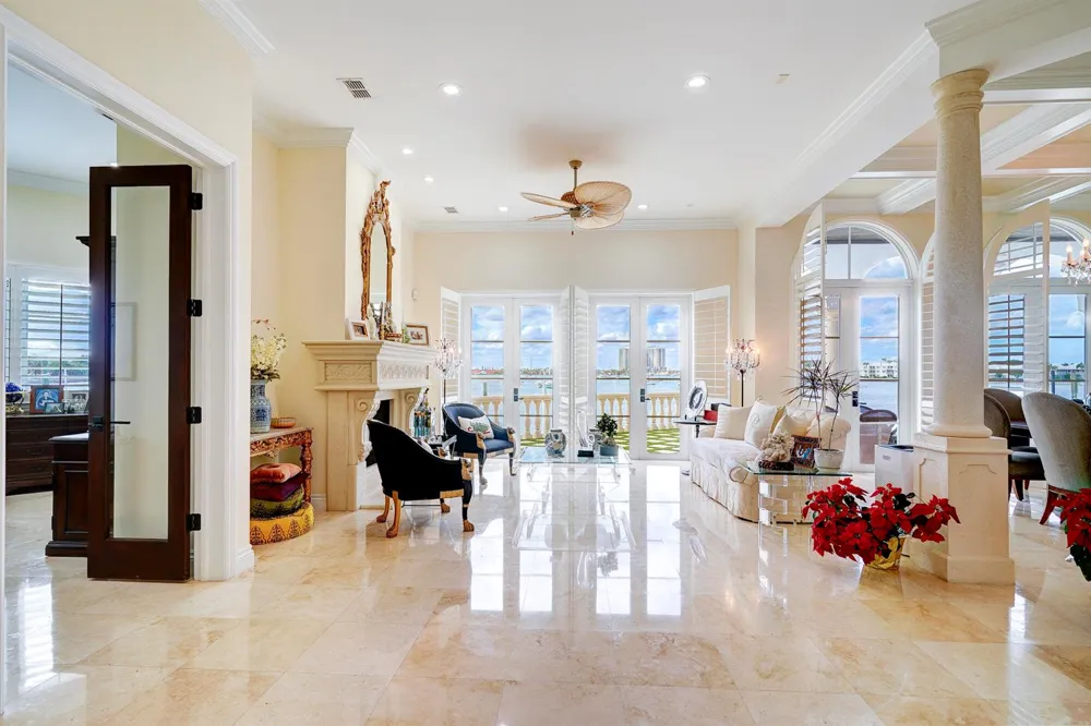 2775 Lake Drive Singer Island, FL 33404