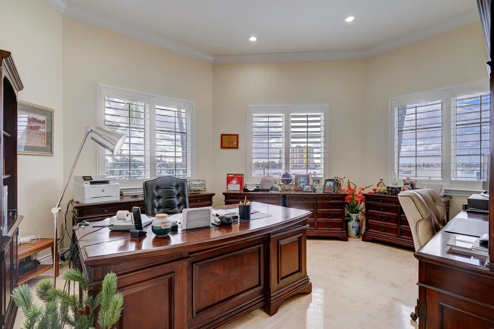 2775 Lake Drive Singer Island, FL 33404