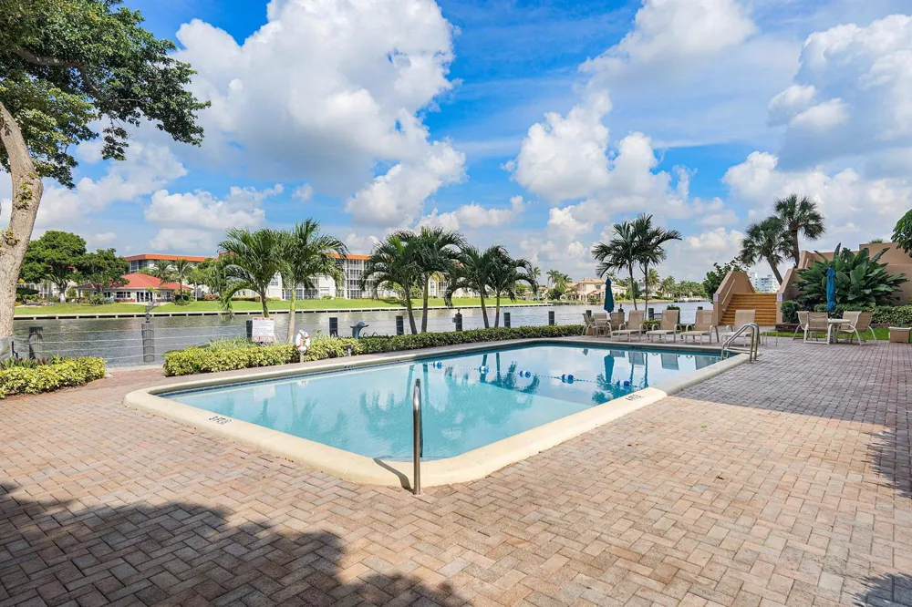 1150 Hillsboro Mile #508 Hillsboro Beach, FL 33062