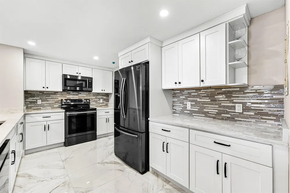 1150 Hillsboro Mile #508 Hillsboro Beach, FL 33062