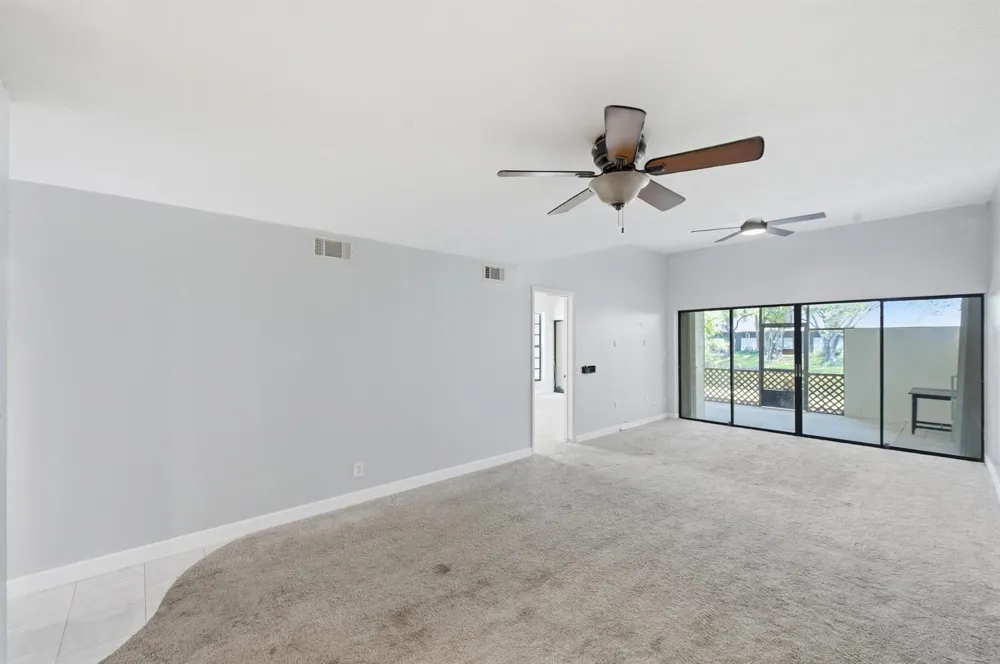 1097 NW 98th Terrace #110 Pembroke Pines, FL 33024