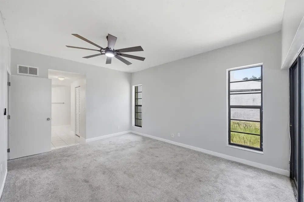 1097 NW 98th Terrace #110 Pembroke Pines, FL 33024