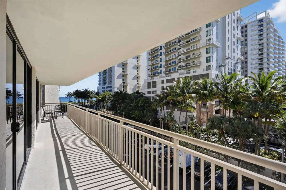3400 Ocean Drive #408 Singer Island, FL 33404