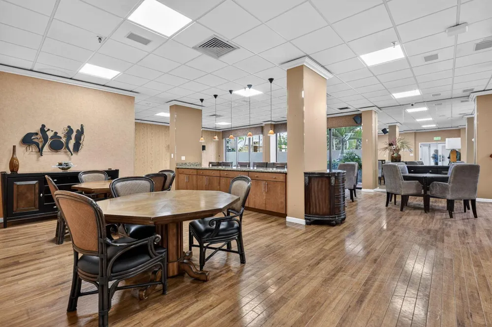 3400 Ocean Drive #408 Singer Island, FL 33404