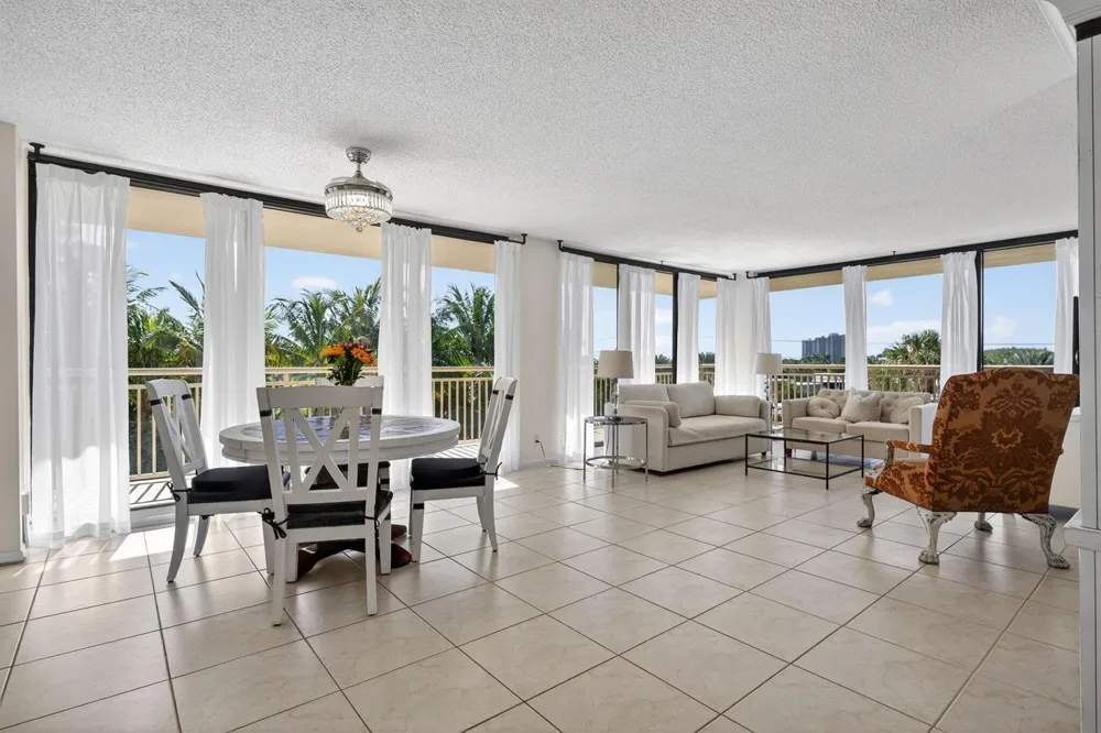3400 Ocean Drive #408 Singer Island, FL 33404