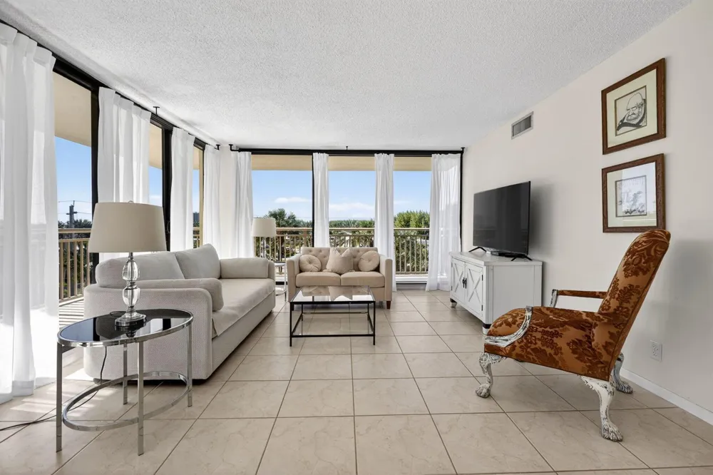3400 Ocean Drive #408 Singer Island, FL 33404