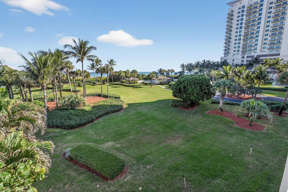 3400 Ocean Drive #408 Singer Island, FL 33404