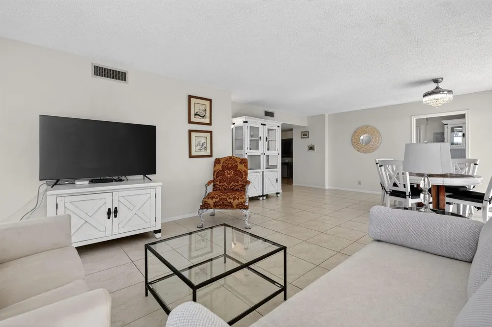 3400 Ocean Drive #408 Singer Island, FL 33404
