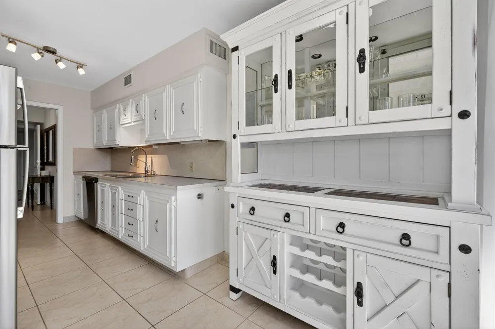 3400 Ocean Drive #408 Singer Island, FL 33404