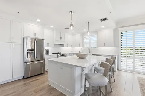 810 Juno Ocean Walk #402