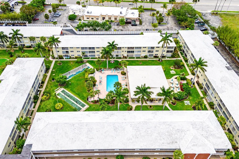 1951 NE 39th Street #131 Lighthouse Point, FL 33064