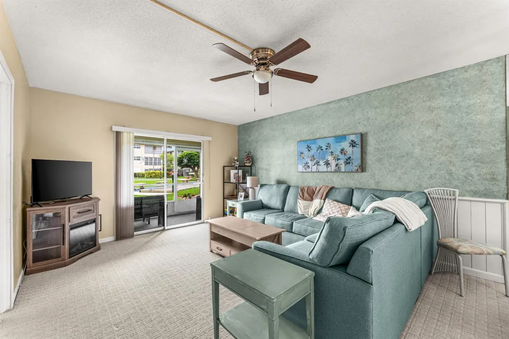 1951 NE 39th Street #131 Lighthouse Point, FL 33064