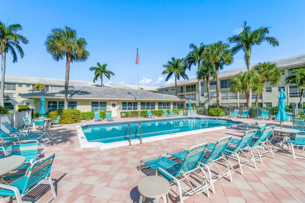1951 NE 39th Street #131 Lighthouse Point, FL 33064