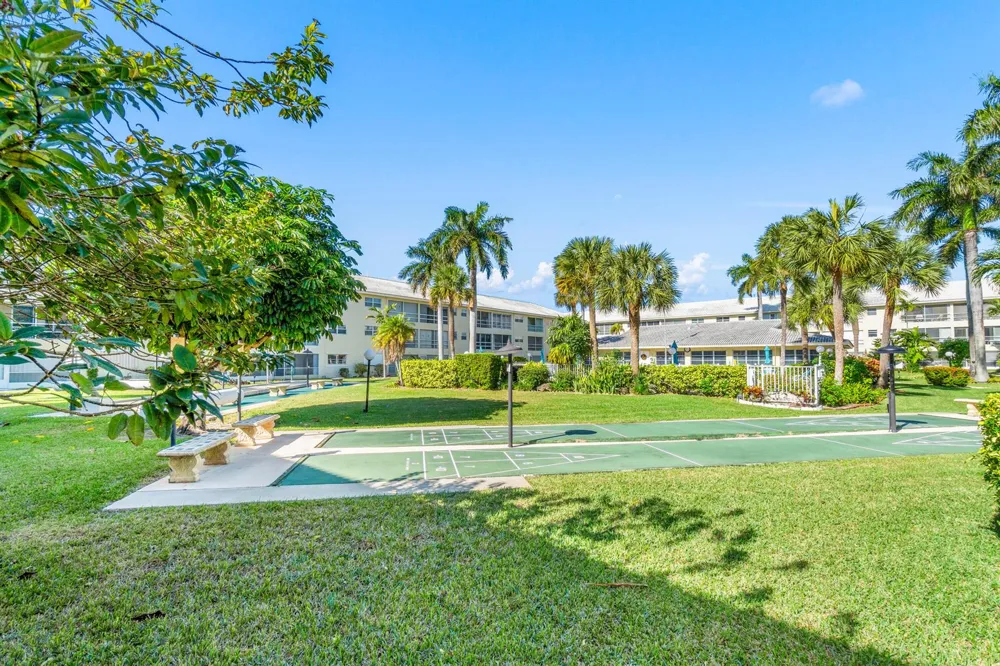 1951 NE 39th Street #131 Lighthouse Point, FL 33064