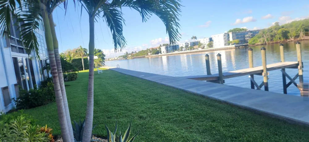 5550 Ocean Boulevard #106 Ocean Ridge, FL 33435