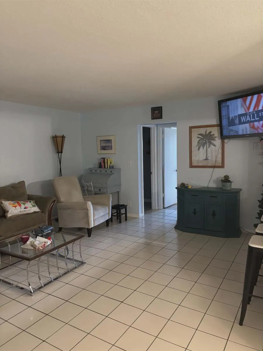 5550 Ocean Boulevard #106 Ocean Ridge, FL 33435