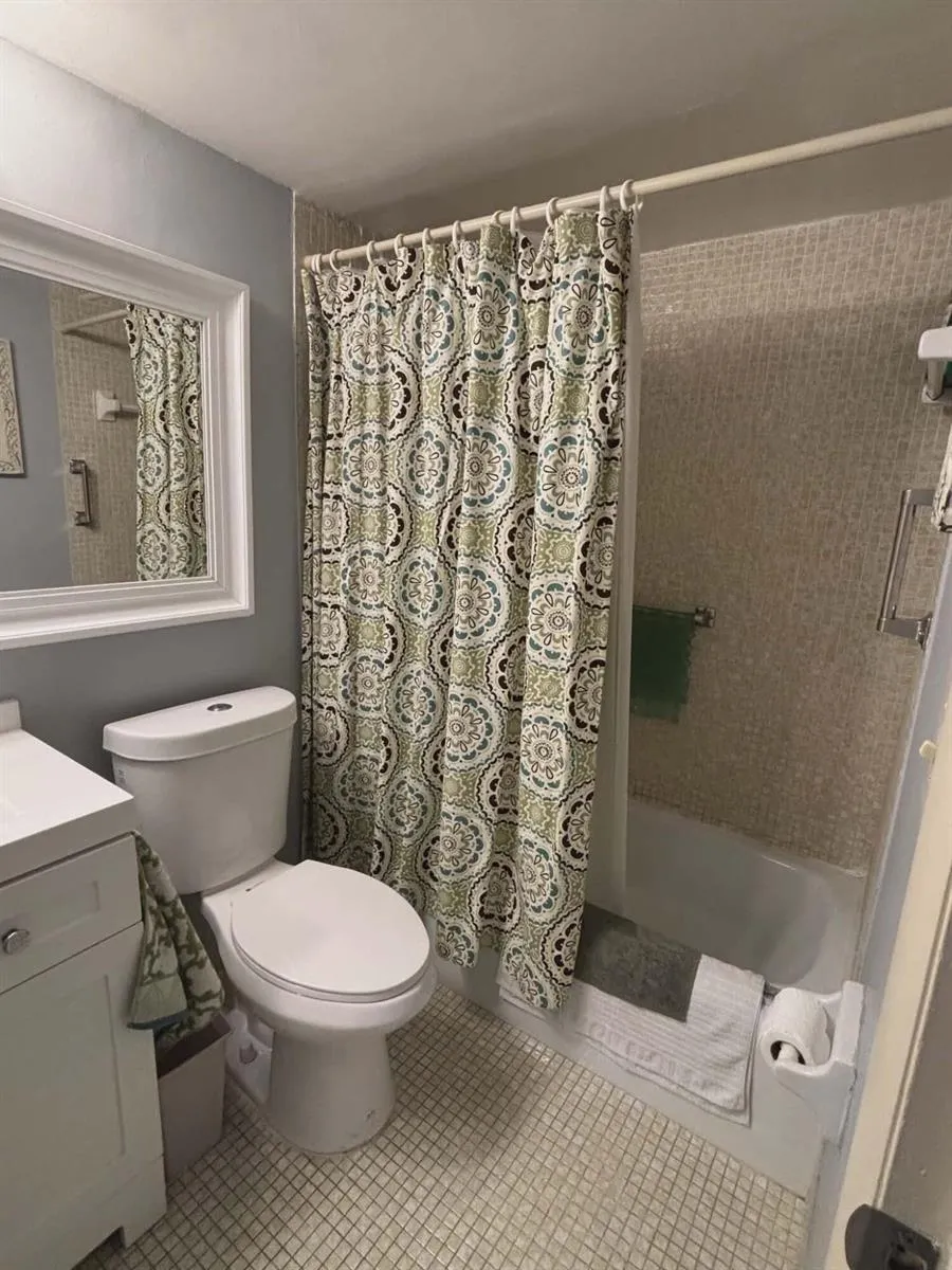 5550 Ocean Boulevard #106 Ocean Ridge, FL 33435