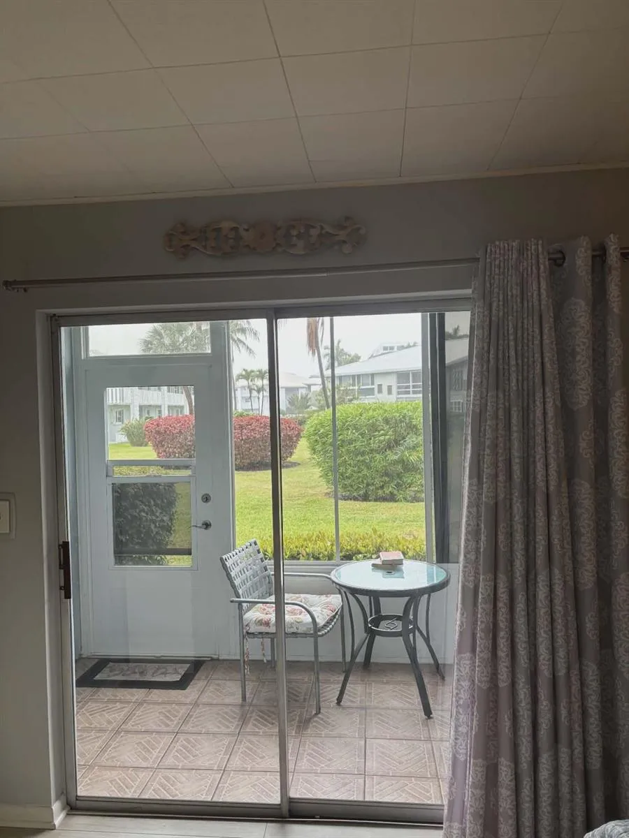 5550 Ocean Boulevard #106 Ocean Ridge, FL 33435