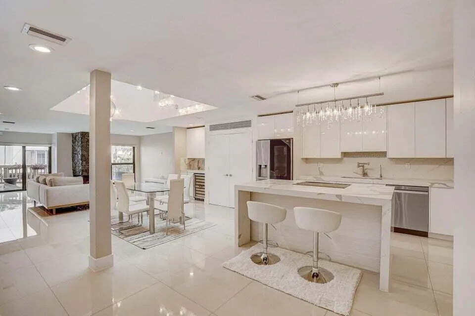 1127 Boca Cove Lane Highland Beach, FL 33487