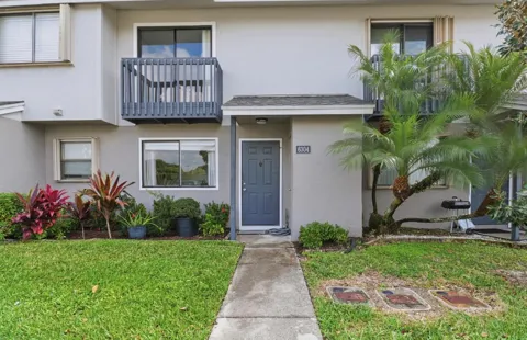 6304 Dockside Circle