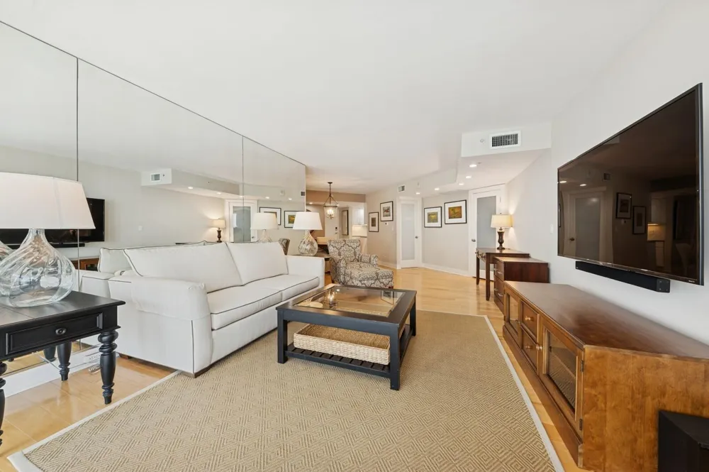 3000 Ocean Drive #18 G Singer Island, FL 33404